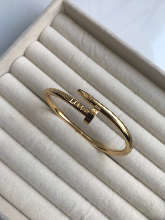 Anti-Tarnish Nail Design Kada – 18K Gold Plated Bracelet for Women | Daily Wear