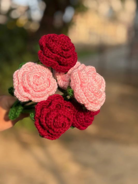 Deep maroon handmade crochet rose single stem close up — eternal yarn rose romantic gift for girlfriend India
